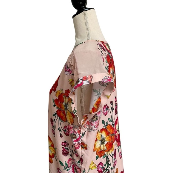 Express Pink Floral Lace Shoulder V-Neck Blouse Size Large - Picture 6 of 12